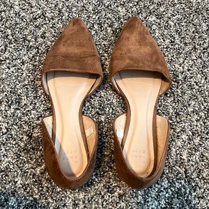 A new day size 9 brown flats slip on.